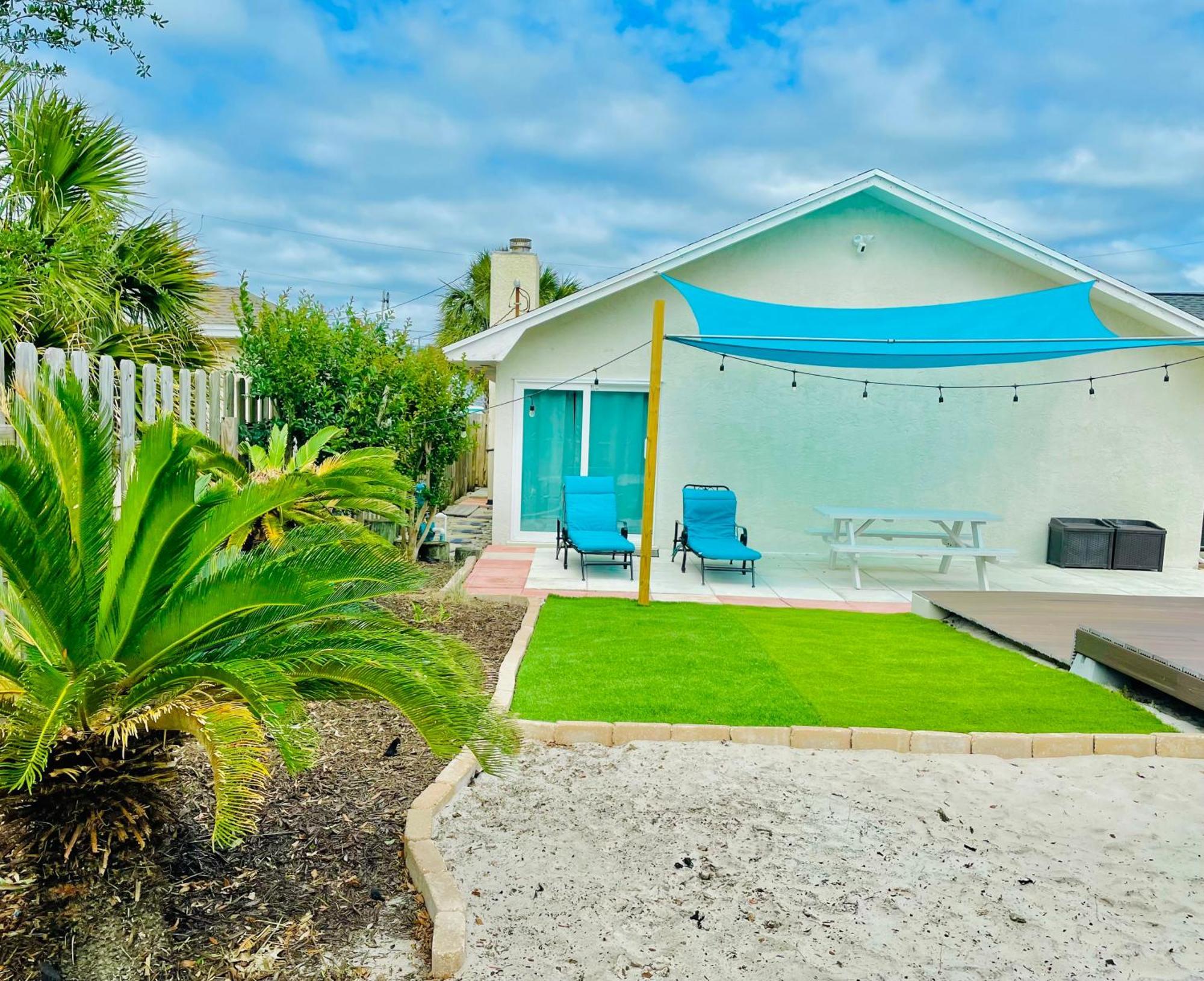 Holiday home Sea Salt Vacation Home, Private Pool - Walk To *